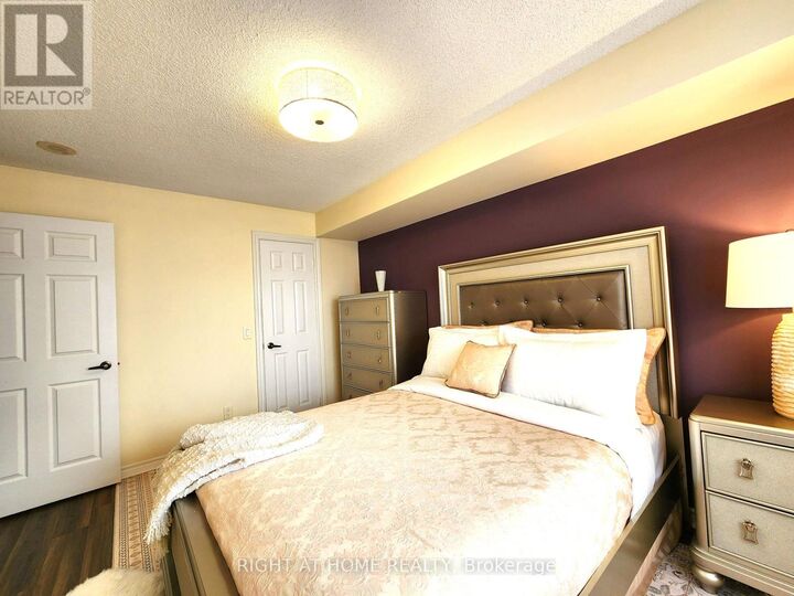 Property Photo:  700 Humberwood Boulevard 2422  ON M9W 7J4 