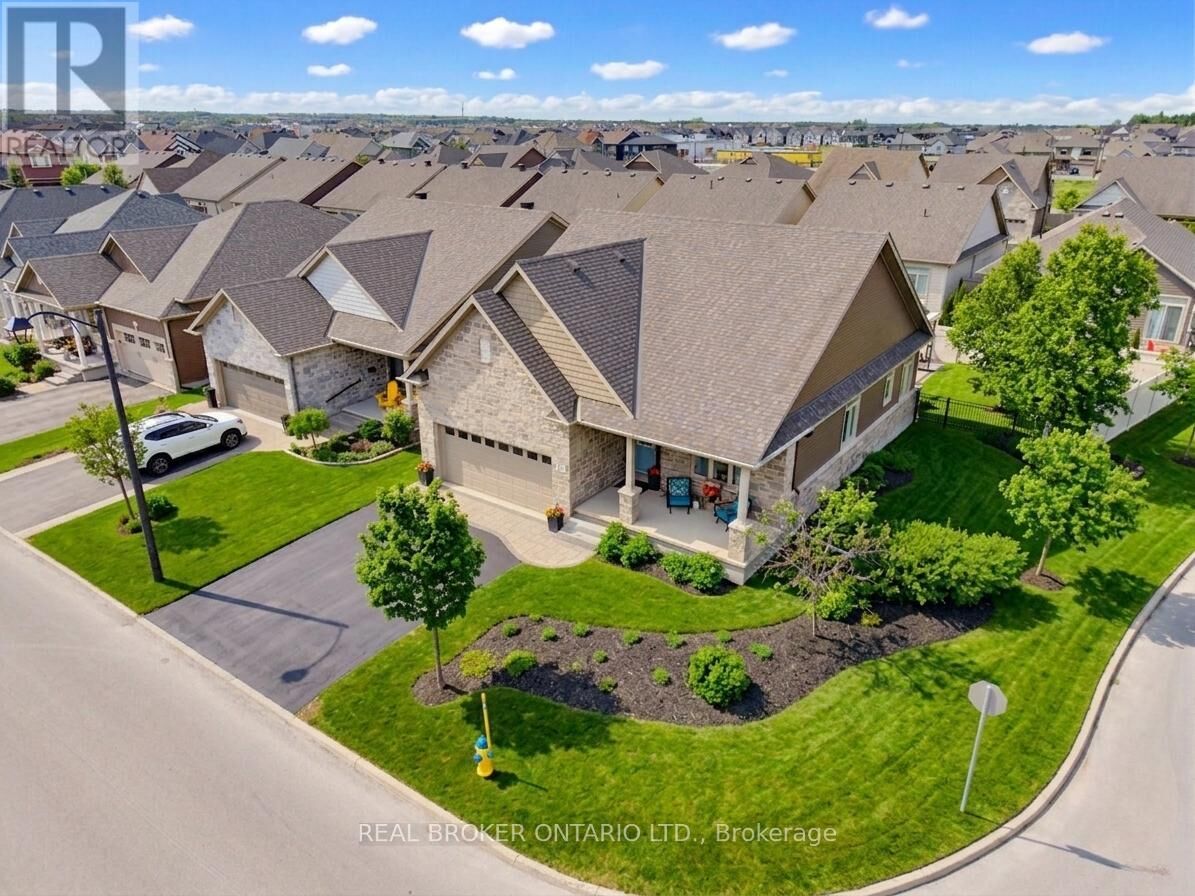 Property Photo:  341 Bobolink Ridge  ON K2V 0B9 