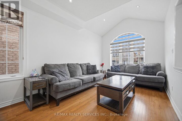 Property Photo:  56 Iron Block Drive  ON L7A 0J1 