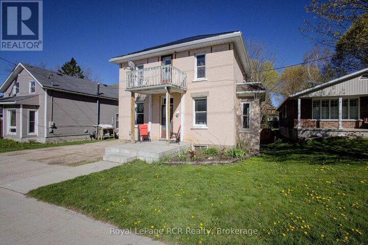 Property Photo:  145 Frederick Street East  ON N0G 1A0 