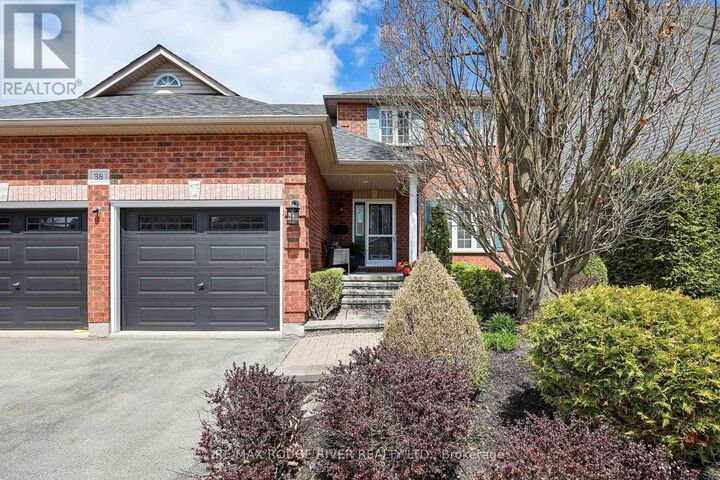 Property Photo:  38 Worthington Drive  ON L1E 3A5 