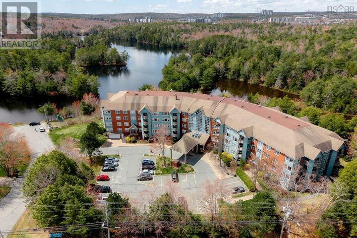 2 Lake Drive 407 — photo 1