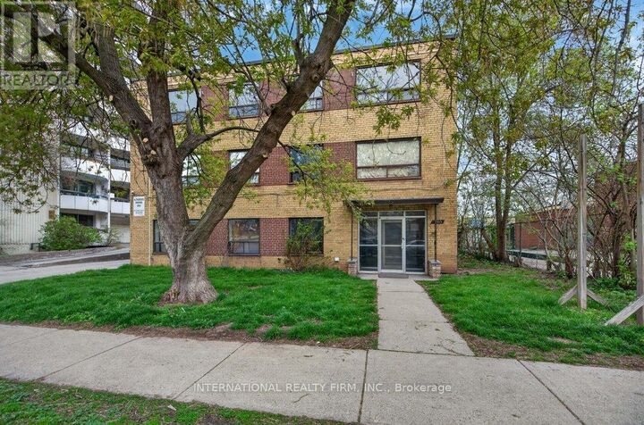 Property Photo:  295 Melvin Avenue 302  ON L8H 2K6 