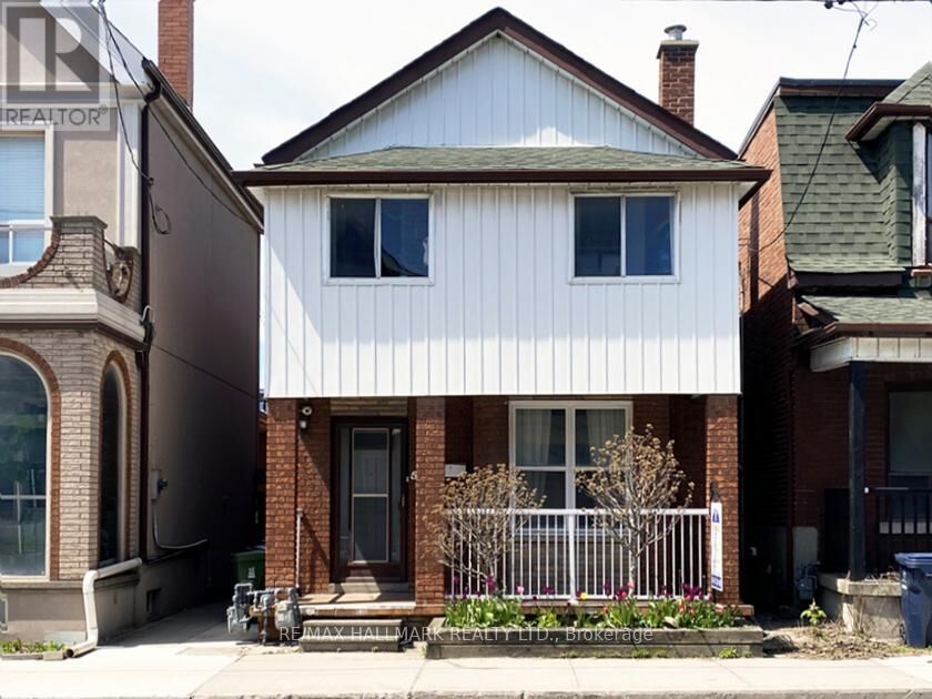 Property Photo:  576 Ossington Avenue South 2 Upper  ON M6G 3T5 