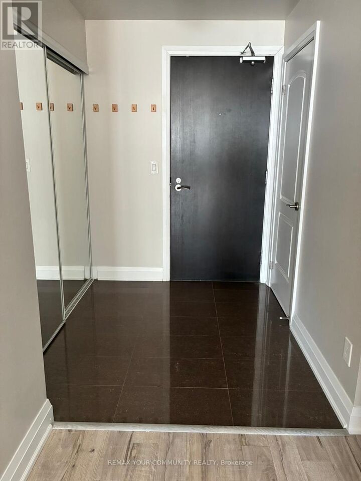 Property Photo:  20 North Park Road 1110  ON L4J 0G7 