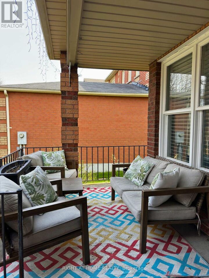 Property Photo:  42 Brownell Street  ON L1R 2E9 