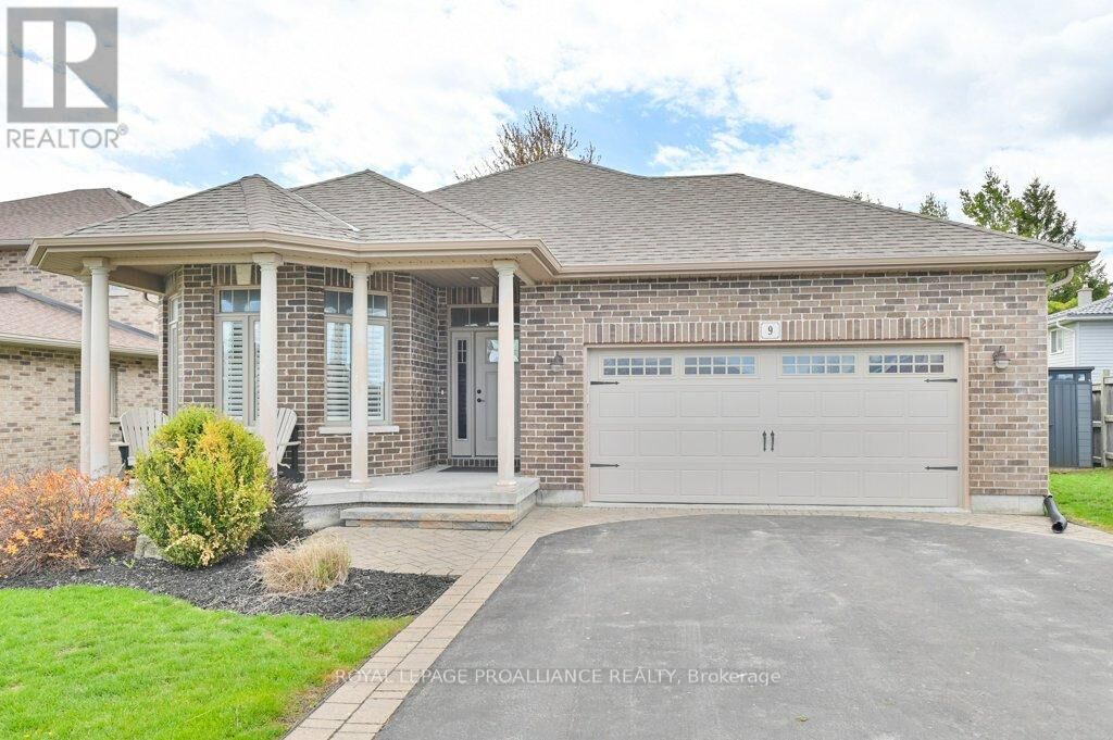Property Photo:  9 Kipling Drive  ON K8N 0C9 