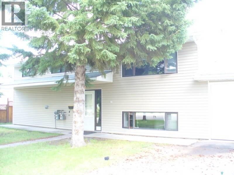Property Photo:  81 A&B Circlebrooke Drive  SK S3N 2C9 