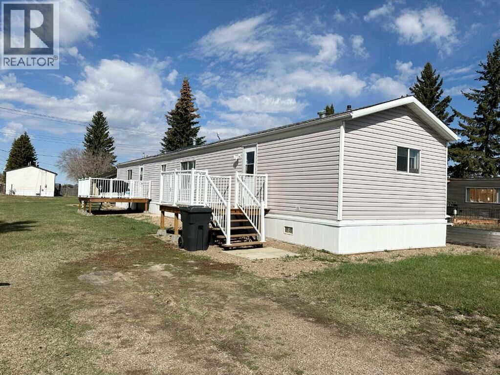 Property Photo:  5242 46 Street  AB T0B 2W0 