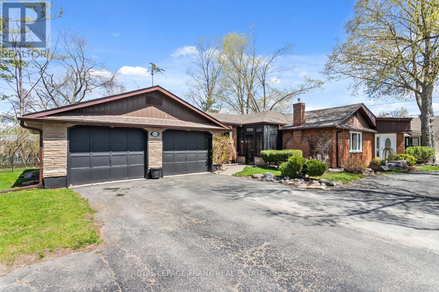 Property Photo:  115 King Street West  ON K0M 1A0 