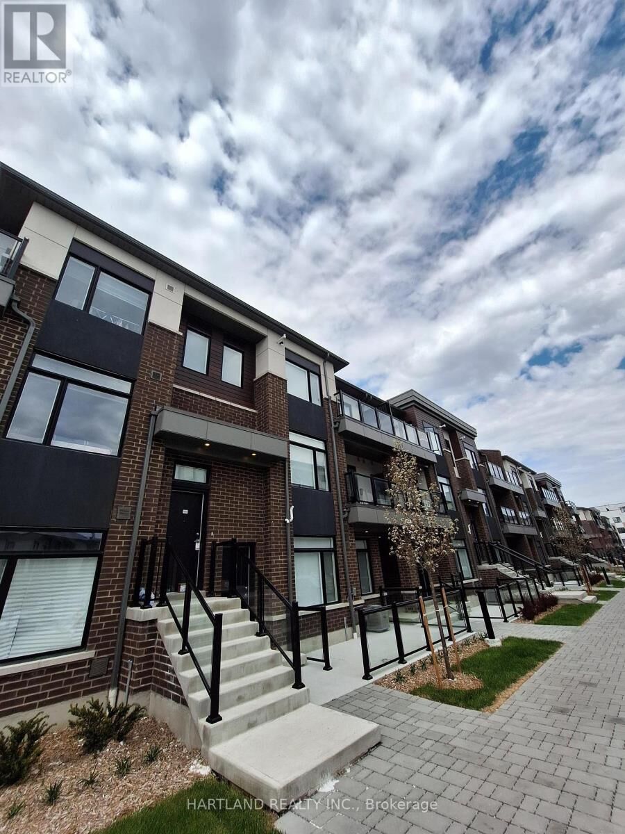 Property Photo:  1695 Dersan Street 1409  ON L1X 0S9 