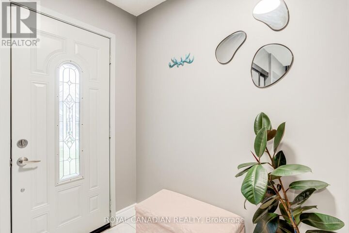 Property Photo:  846 Monaghan Avenue  ON L1J 6Z4 