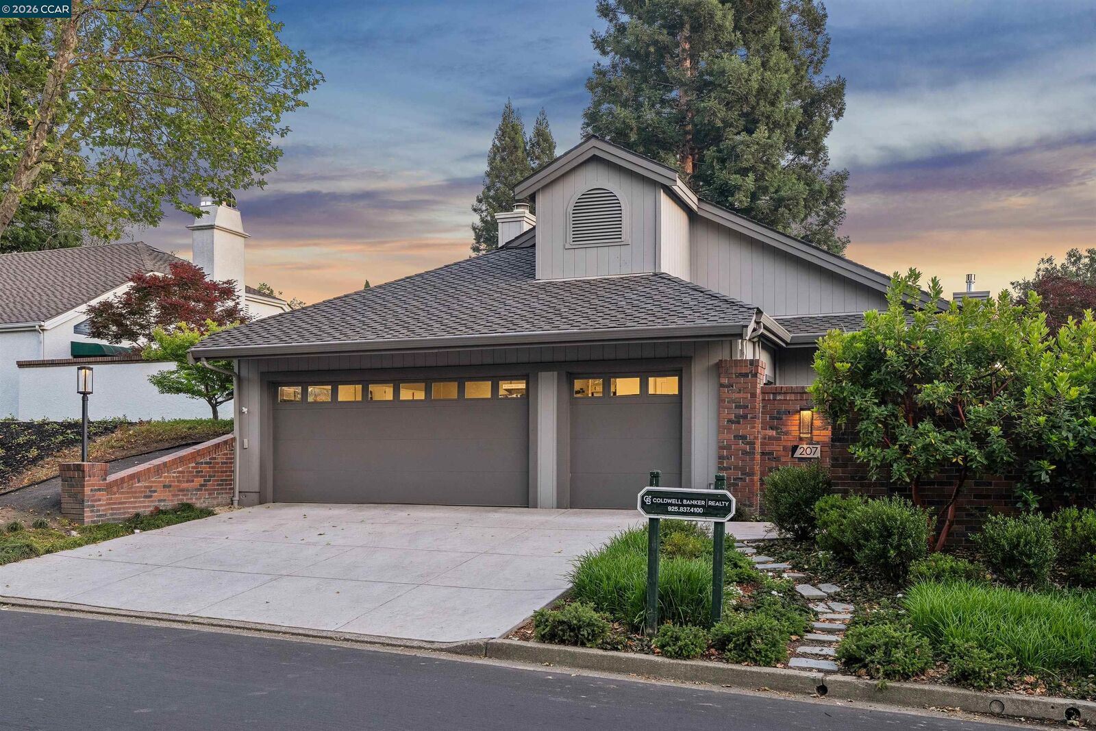 Property Photo:  207 Live Oak Dr  CA 94506 