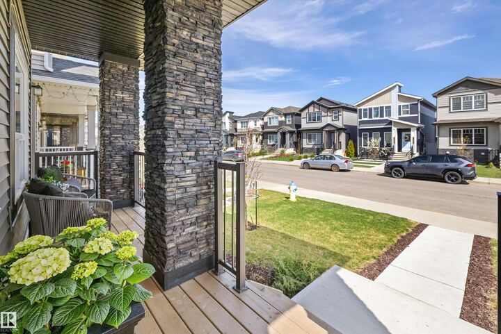 Property Photo:  6437 177A Avenue NW  AB T5Y 3X4 