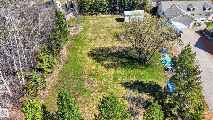 Property Photo:  4920 48A Avenue  AB T0E 0A0 