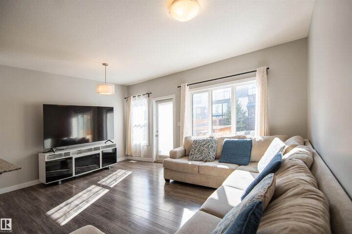 Property Photo:  1793 Keene Crescent SW  AB T6W 3W3 