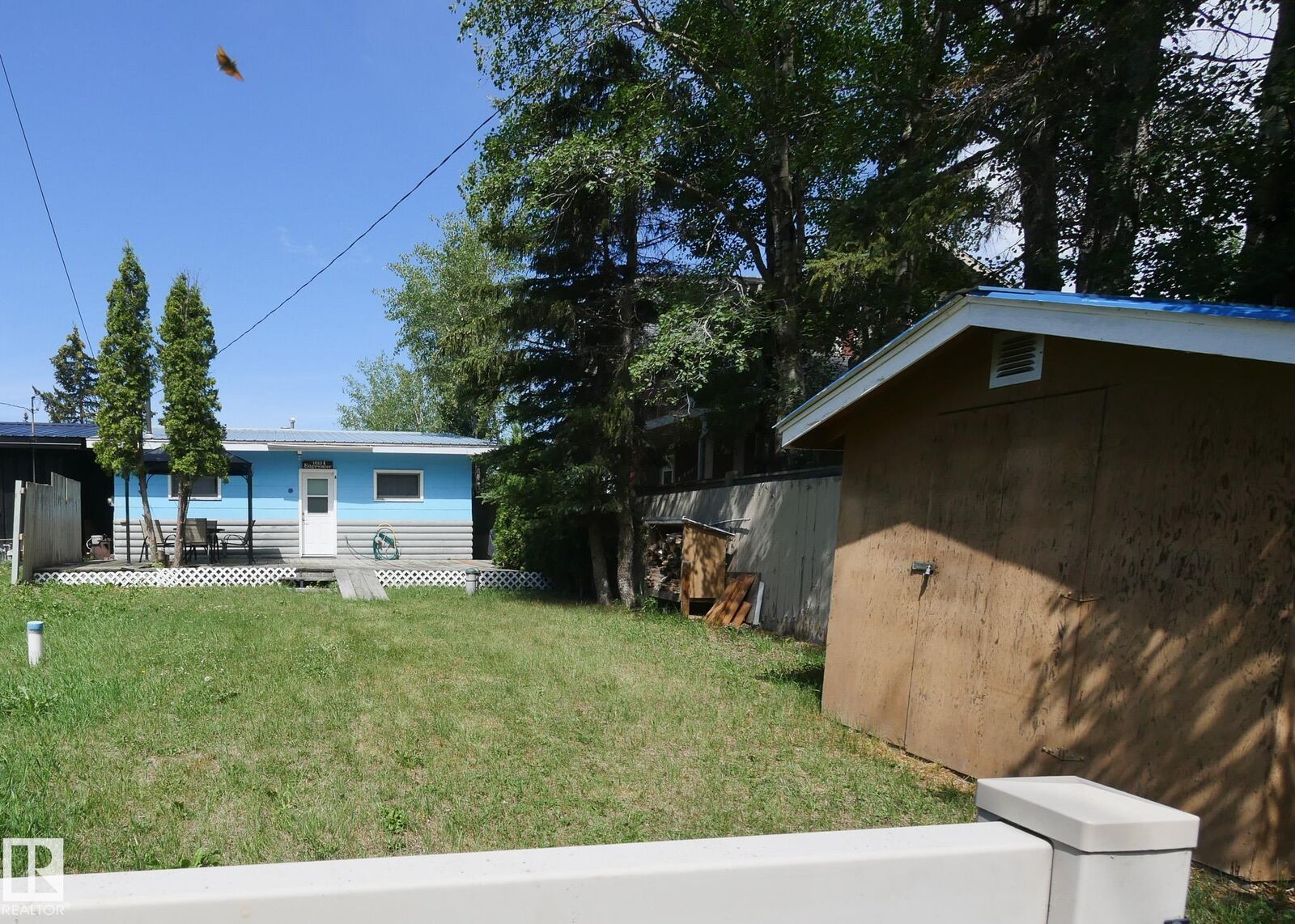 Property Photo:  1013A 1 Ave Mameo Beach  AB T0C 1H0 
