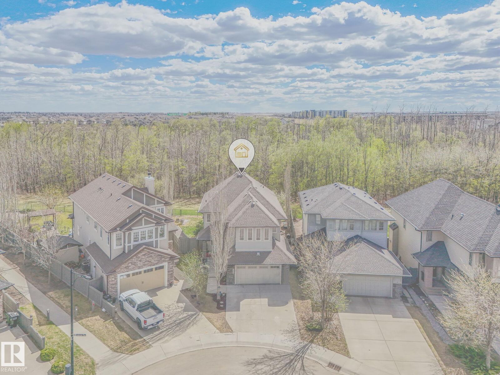 Property Photo:  2825 Anderson Place SW  AB T6W 0V7 
