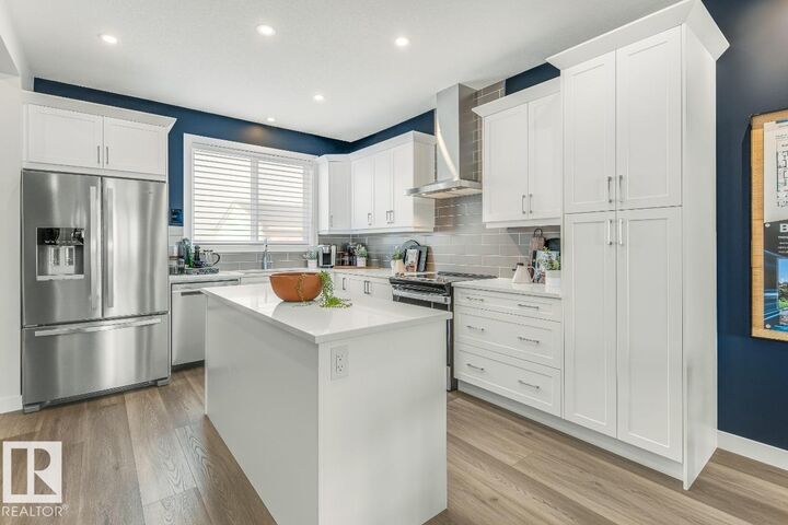 Property Photo:  17212 2 Street NW  AB T5Y 4G5 