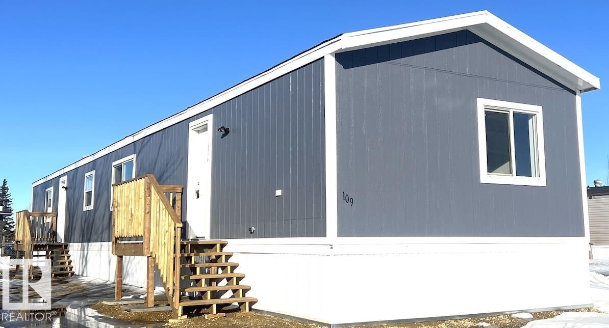 Property Photo:  4819 51 Ave NE  AB T0C 1Z0 