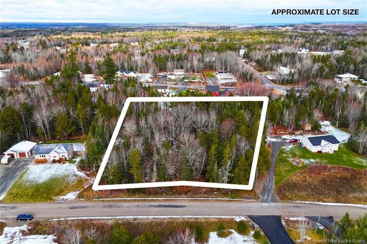 Property Photo:  20 Hannah Crescent  NB E3A 0H4 