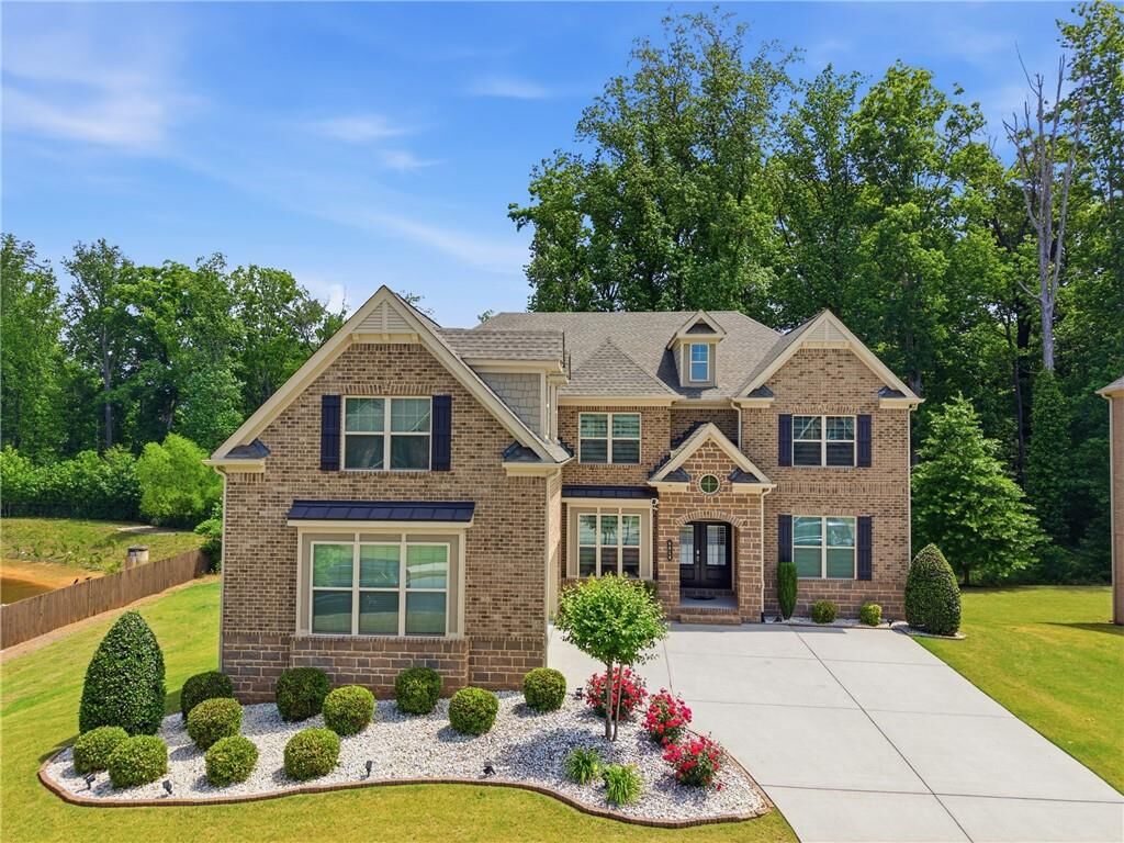 Property Photo:  6010 Ashborough Park  GA 30040 