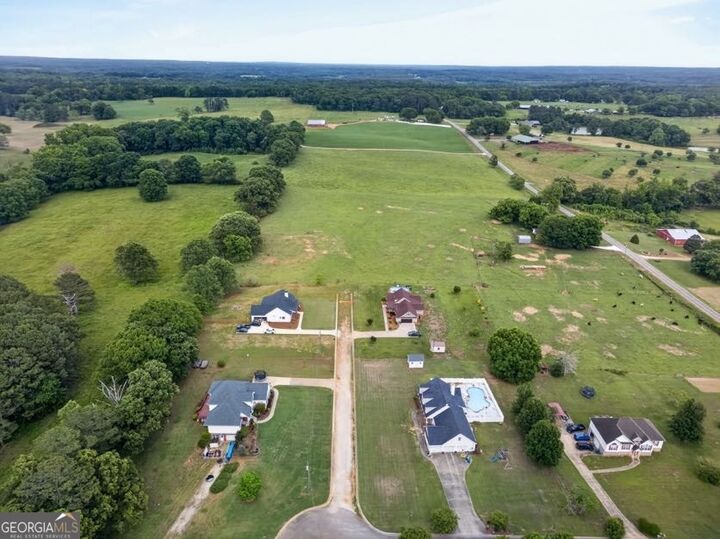 Property Photo: 15 Fast Lane AL 36273