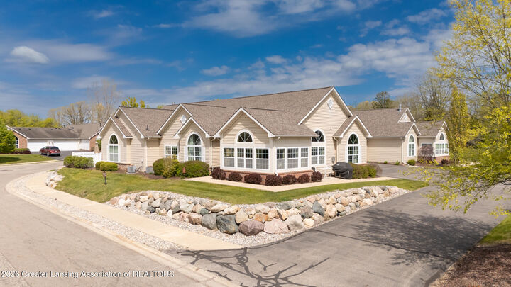 Property Photo:  3406 Hamlet Circle  MI 48823 