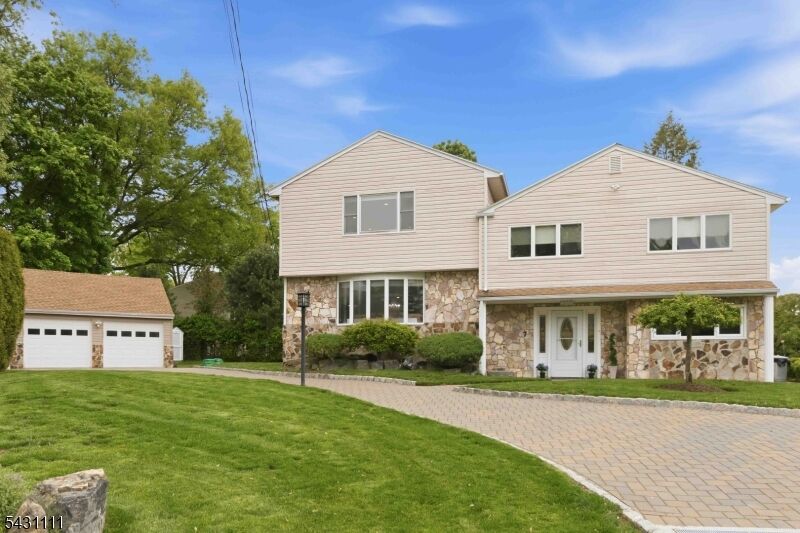 Property Photo:  7 Keith Pl  NJ 07452 