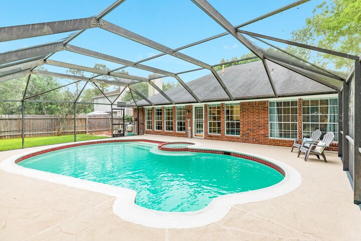 Property Photo: 105 Plum Circle TX 77566