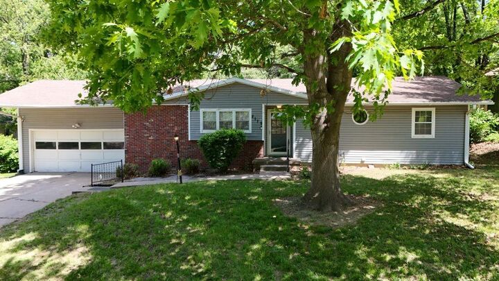 Property Photo:  2119 Newport Road  MO 64505 
