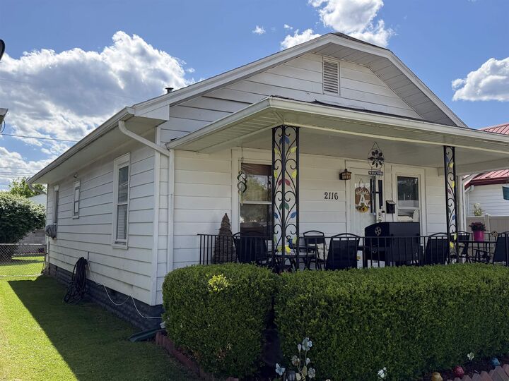 Property Photo:  2116 South Seventh St  OH 45638 