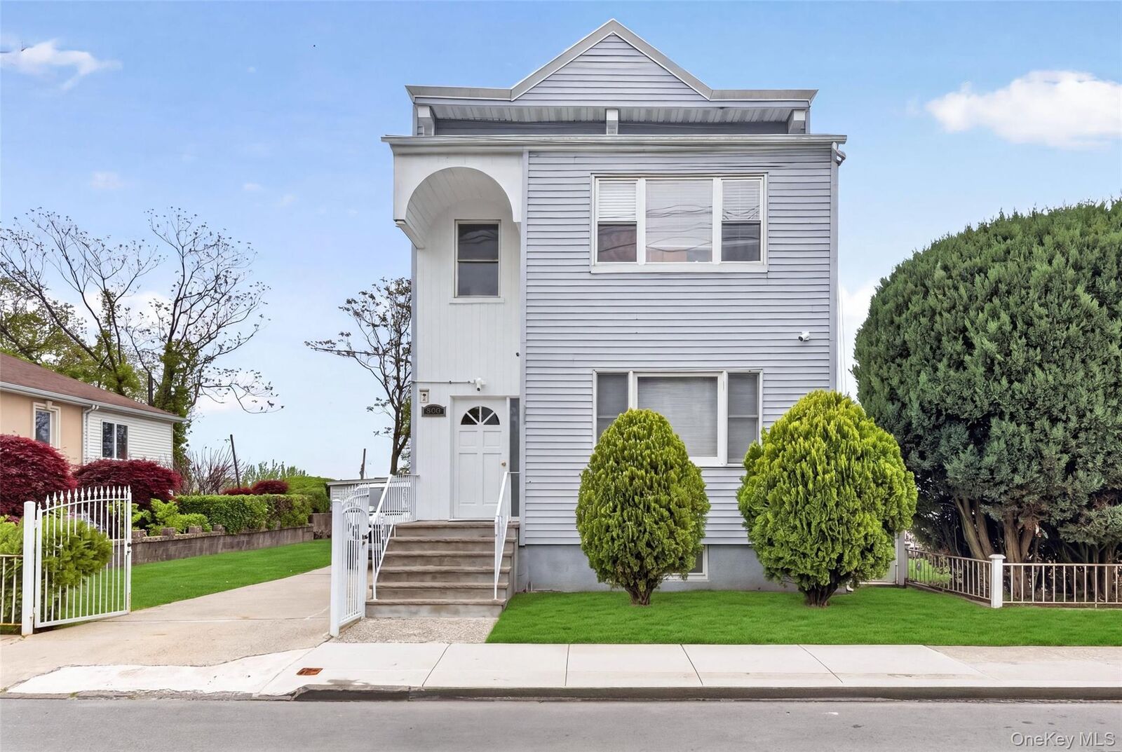 Property Photo:  86 Smart Avenue  NY 10704 