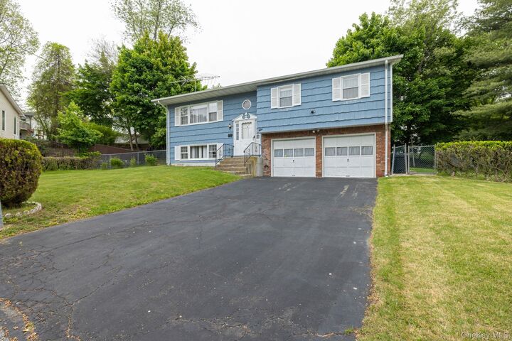 Property Photo:  6 Wexler Court  NY 10923 