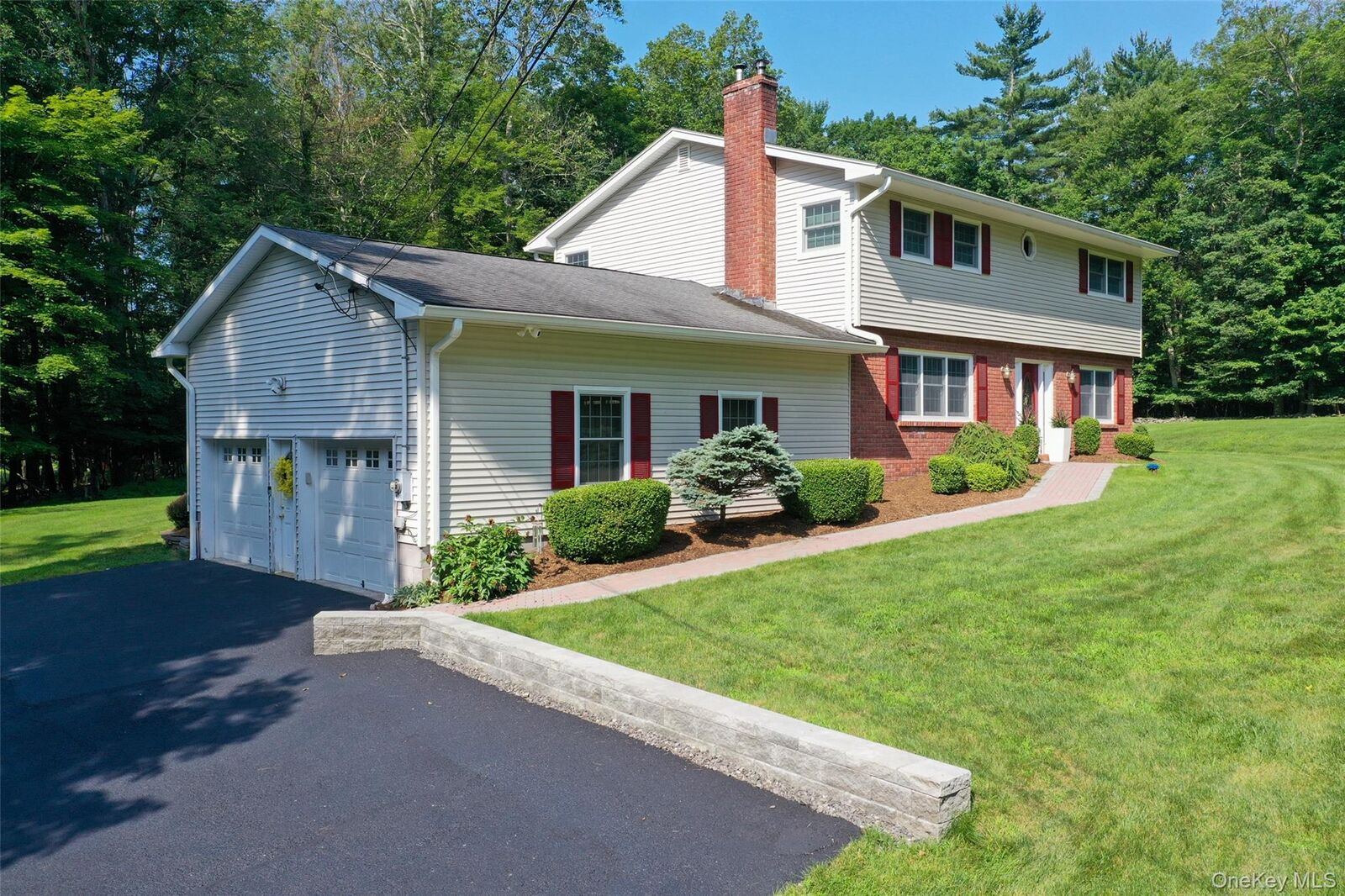 Property Photo: 12 Oriole Drive NY 12498