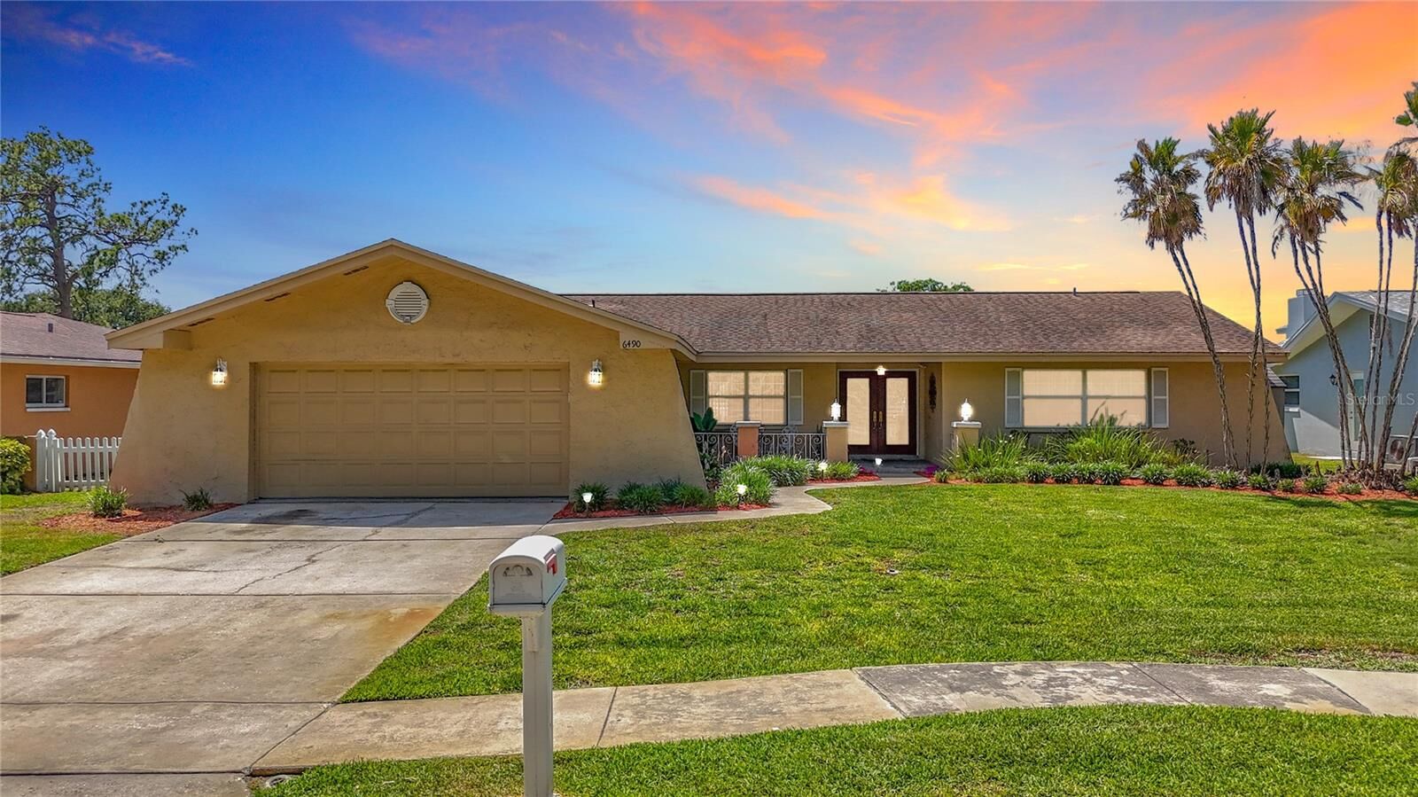 Property Photo:  6490 Burning Tree Drive  FL 33777 