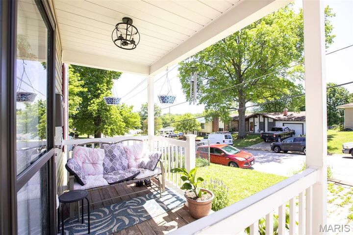 Property Photo:  641 W Ninth Street  MO 63090 