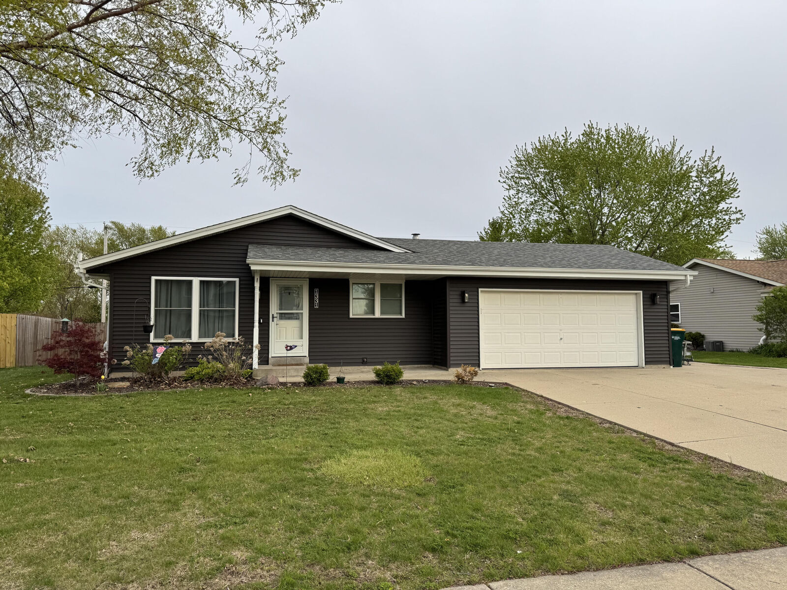 Property Photo:  1331 E Maass Dr  WI 53154 