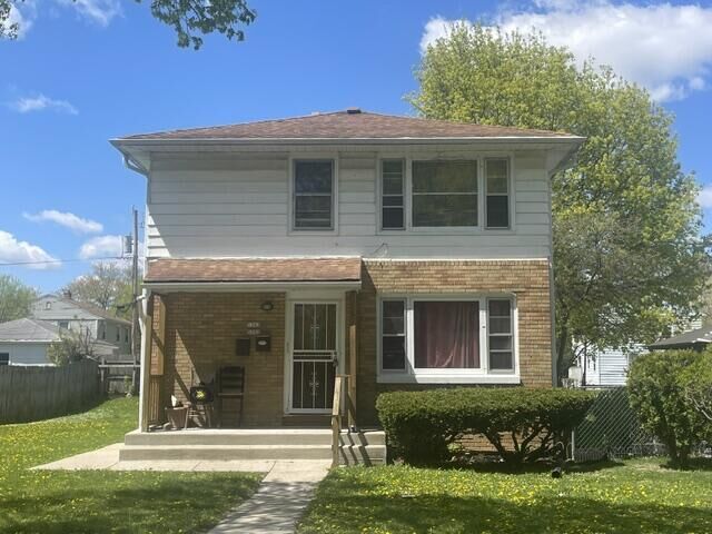 Property Photo:  5301 N 27th St 5303  WI 53209 