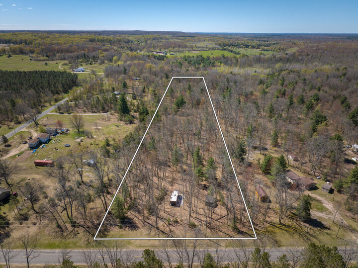 Property Photo: 3911 E 3 Mile Road MI 49656