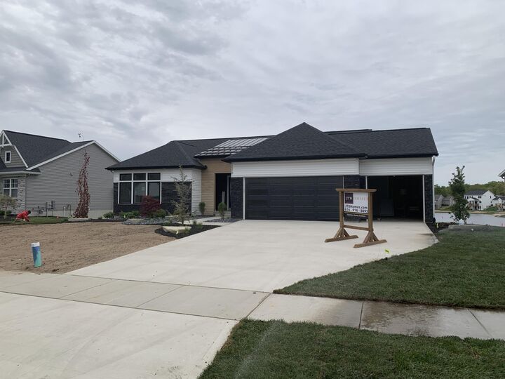 Property Photo: 12570 Riverton Road MI 49417
