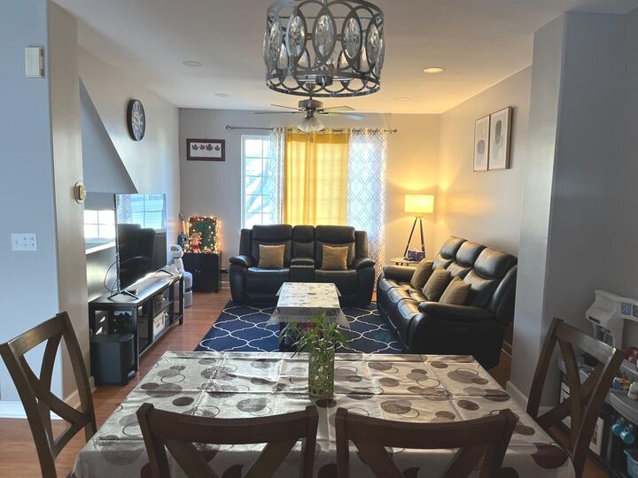Property Photo:  