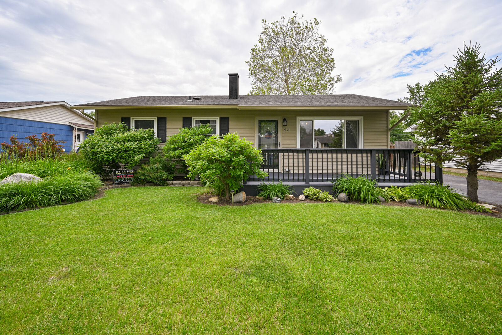 Property Photo: 911 Lilac Lane IL 60435