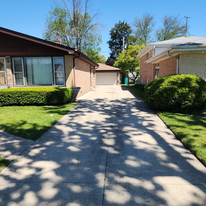 Property Photo:  5312 Kimball Place  IL 60453 