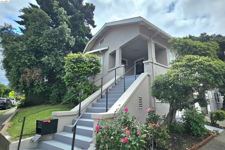 Property Photo:  1404 Pine St  CA 94553 