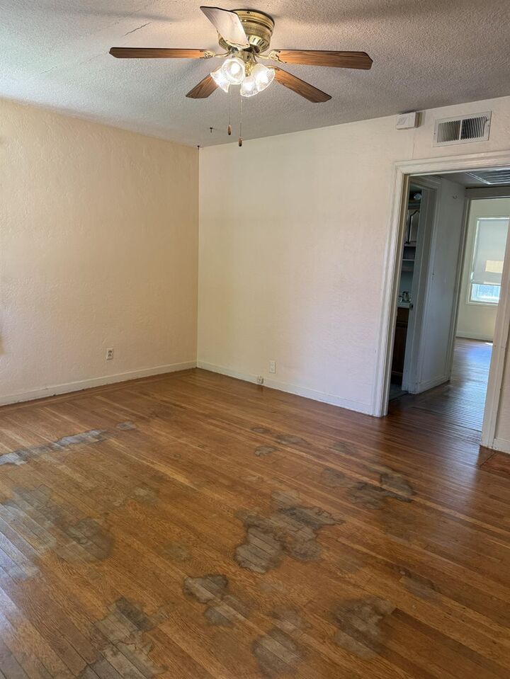 Property Photo: 2197 Cambridge Street CA 95815