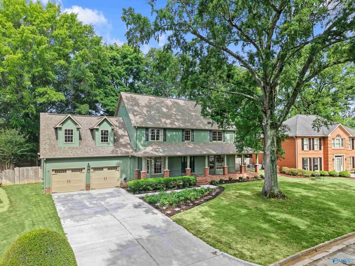Property Photo:  2407 Huntington Lane SE  AL 35601 