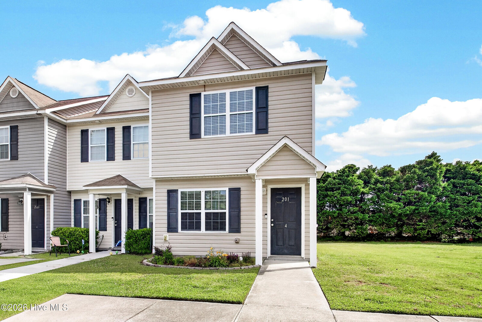 Property Photo:  201 Lanieve Court 4  NC 28539 