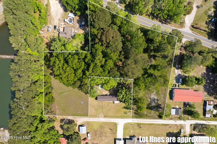 Property Photo:  2740 Redgray Way SW  NC 28470 