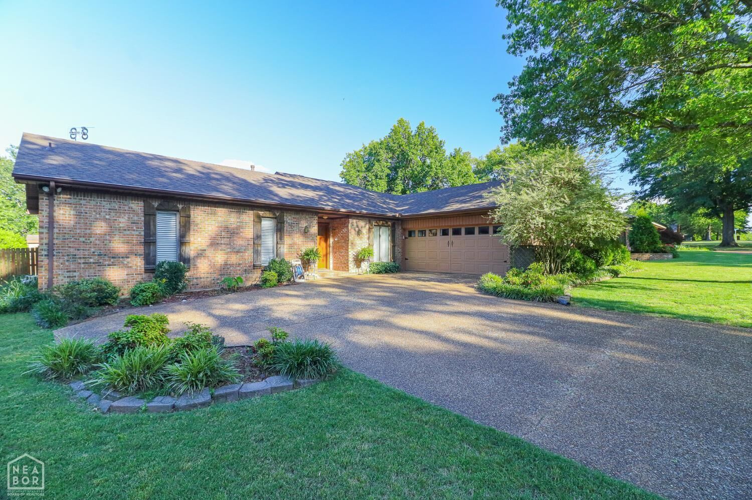Property Photo:  2912 Greenbriar Drive  AR 72401 